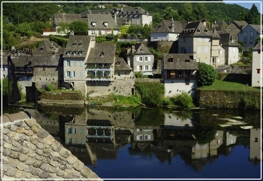 Gite De La Genevriere Saint-Chamant エクステリア 写真
