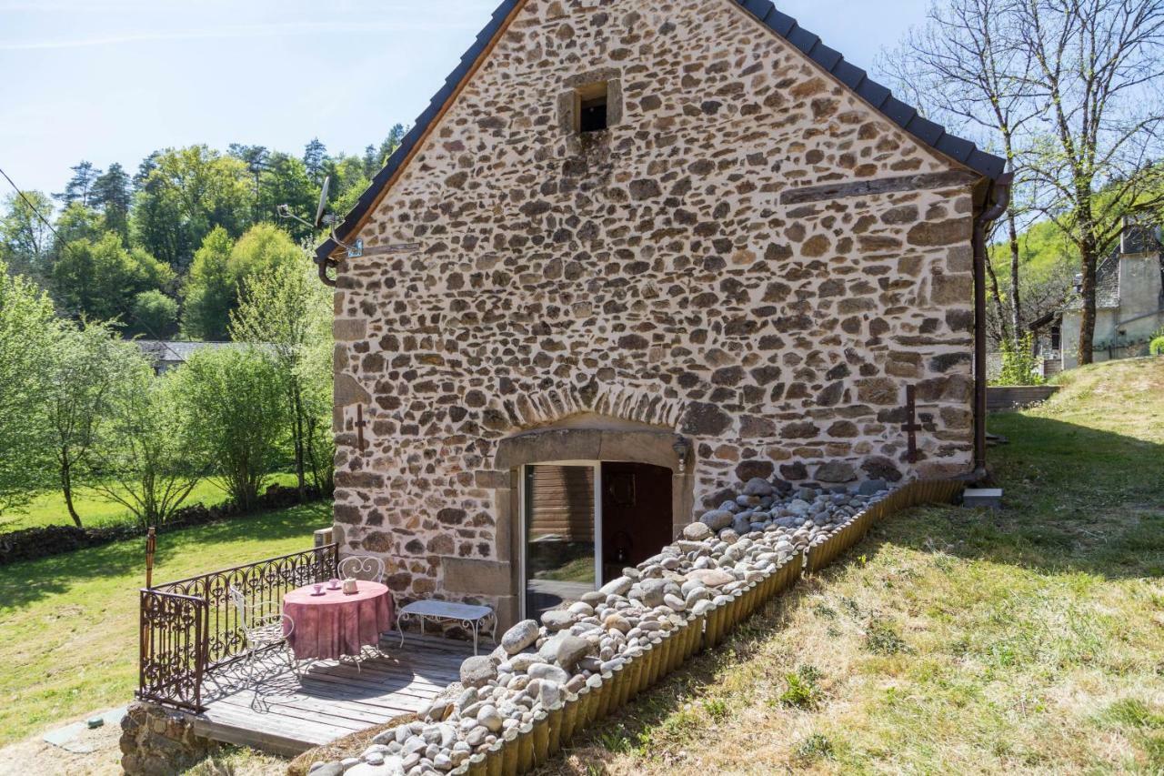 Gite De La Genevriere Saint-Chamant エクステリア 写真